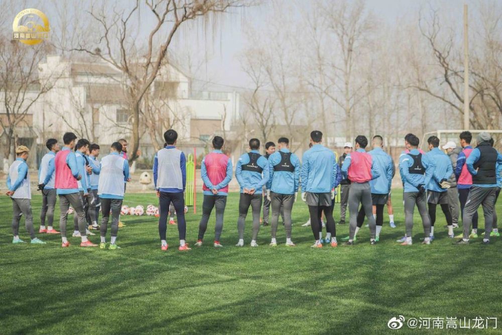 比赛第71分钟，齐耶赫送出直塞，替补登场的阿克图尔克格鲁爆射近角破门，这粒进球也帮助加拉塔萨雷将比分扳成3-3平。
